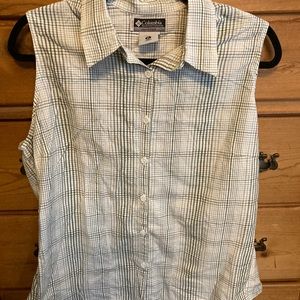 Columbia Size XL sleeveless shirts, lot of 2. Blue & White/Sage green & white.